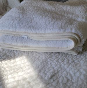 Fleece Massage Table Pad